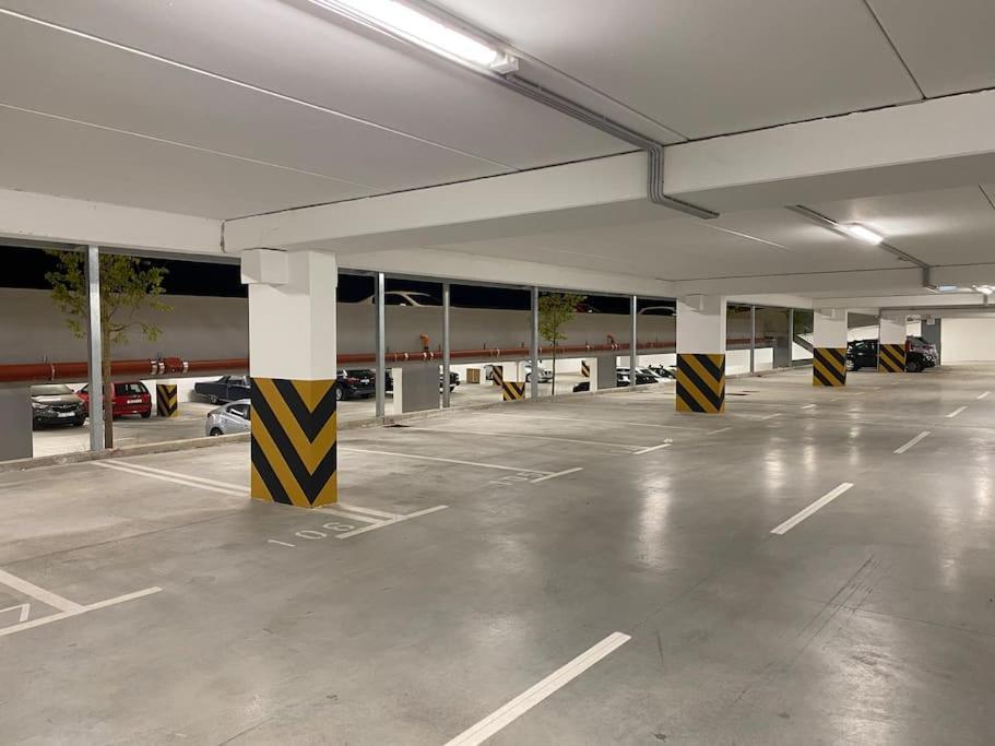 New Modern Apt Near Old Town - Private Parking Zadar Luaran gambar