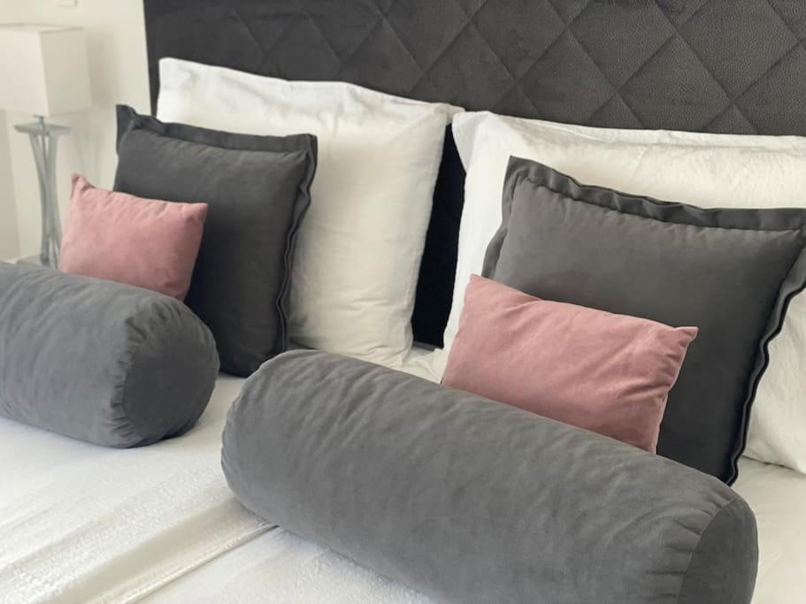 New Modern Apt Near Old Town - Private Parking Zadar Luaran gambar
