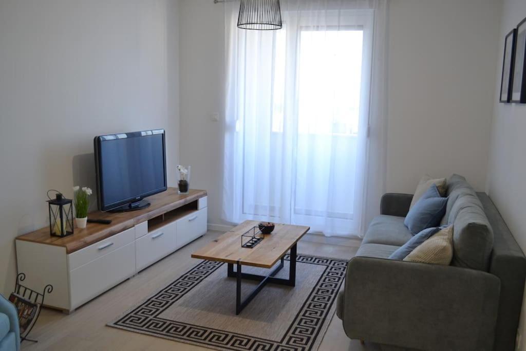 New Modern Apt Near Old Town - Private Parking Zadar Luaran gambar